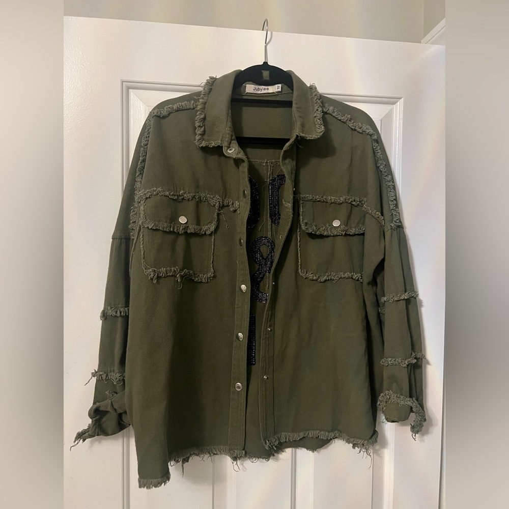 Green over shirt/jacket